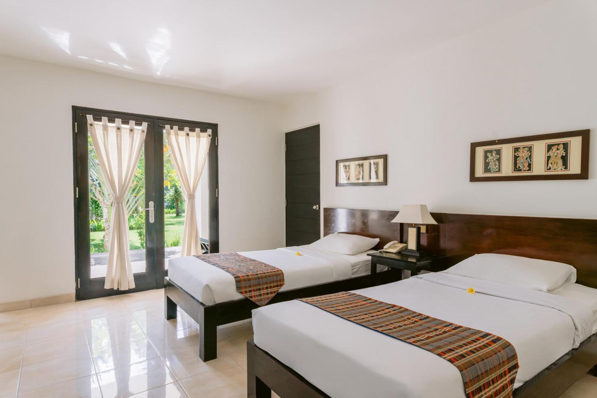 Legong Keraton Beach Hotel Canggu Exterior foto