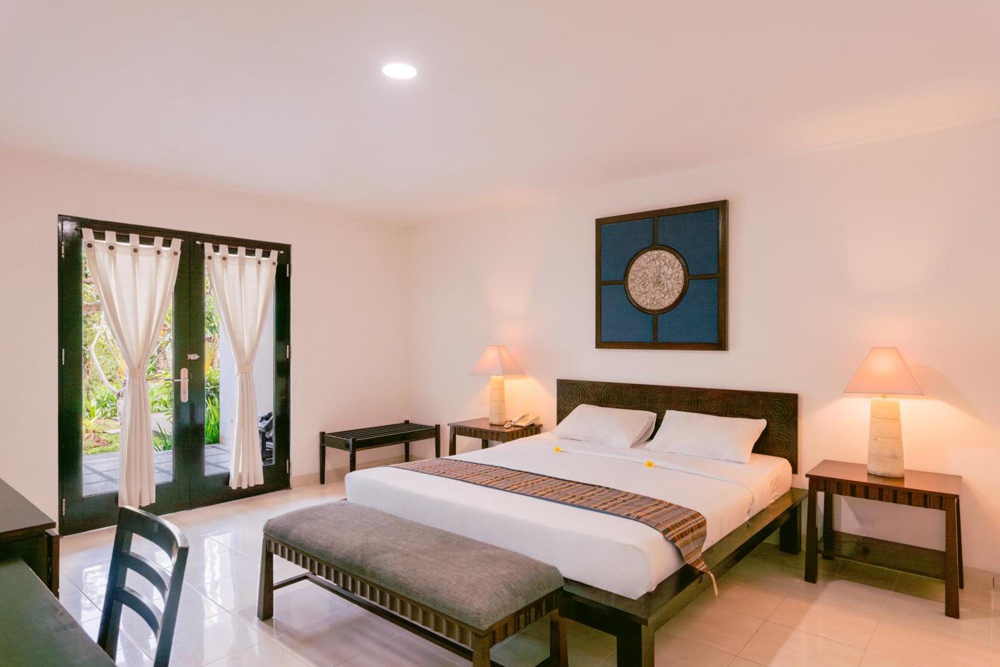 Legong Keraton Beach Hotel Canggu Exterior foto